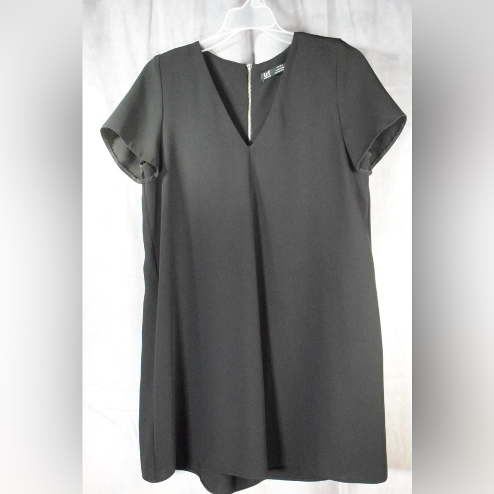 Zara trf collection Black V Neck Short Sleeve Back Zip Detail Smart Dress Size S